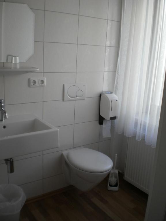 Hotel "Wilder Mann" Λιντς Δωμάτιο φωτογραφία
