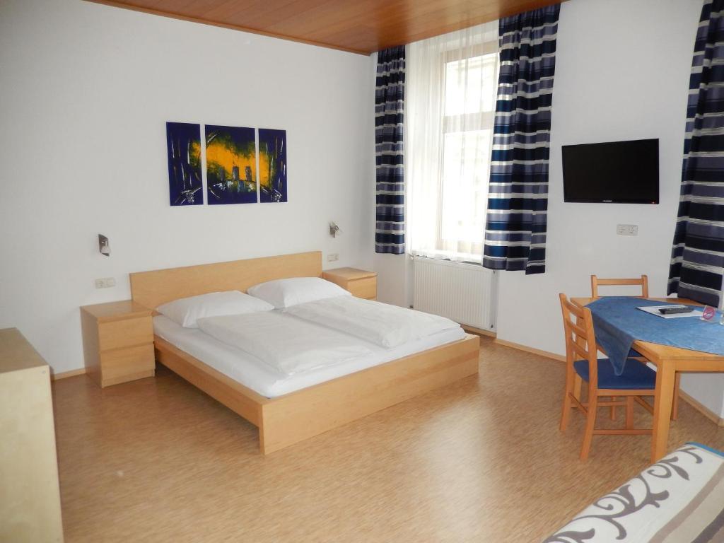 Hotel "Wilder Mann" Λιντς Δωμάτιο φωτογραφία